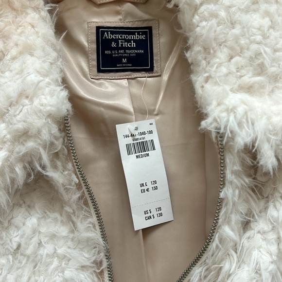 NWT Abercrombie & Fitch faux fur Jacket M - Picture 4 of 11